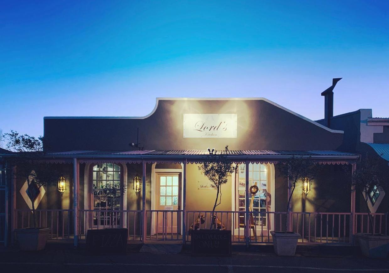 Lord Carnarvon Small Hotel Luaran gambar